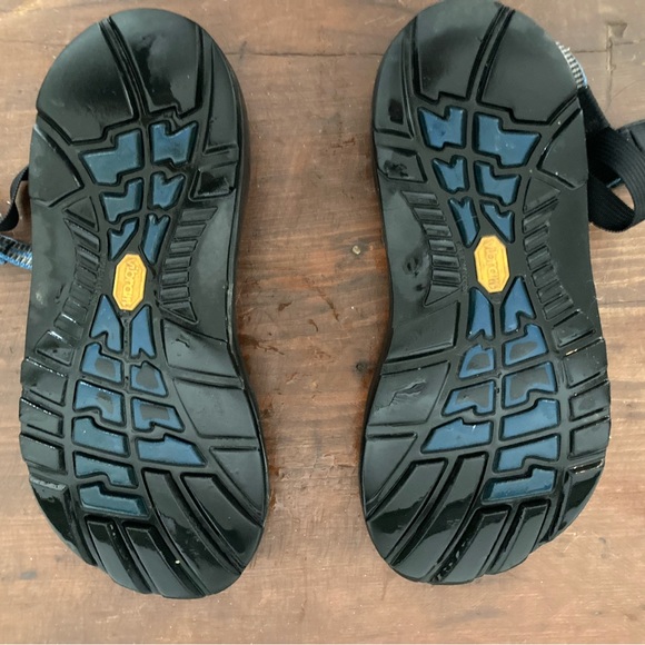 Men’s Chaco Sandals with toe strap, Sz 10 - Picture 4 of 4